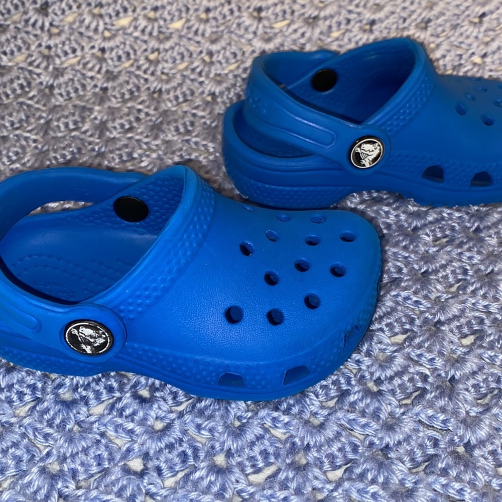 Crocs - Picture 3 of 4